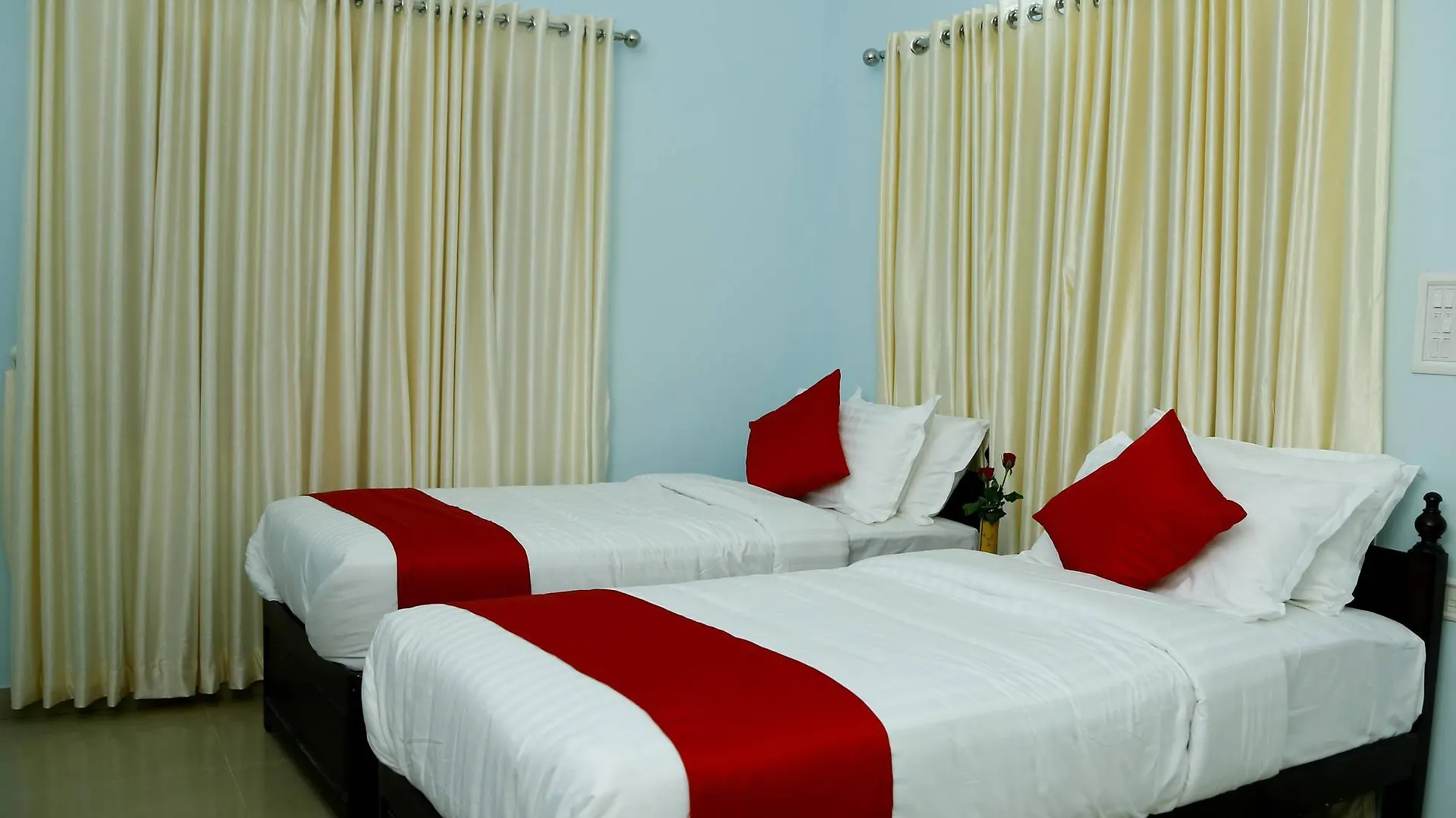 Aruvi Resort Munnar