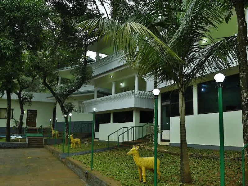 Aruvi Resort Munnar