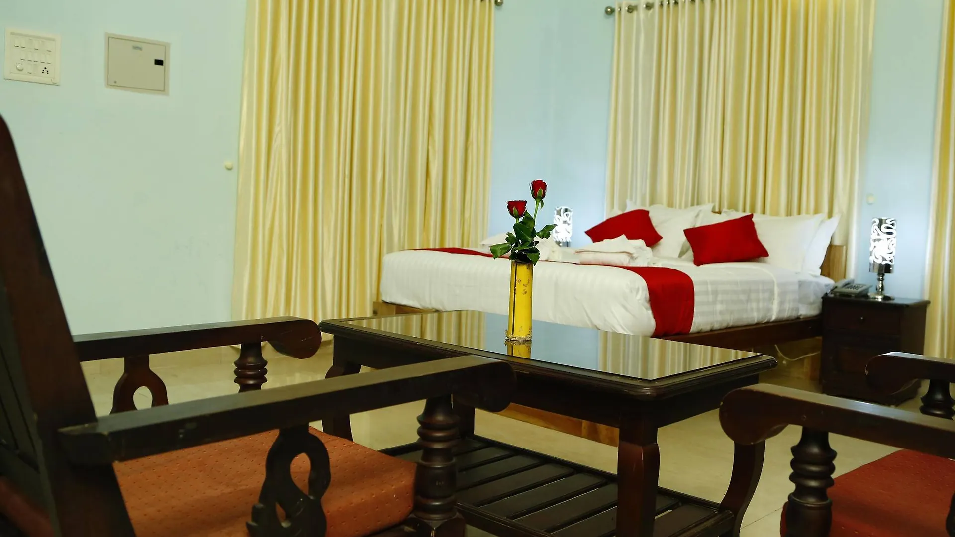 Aruvi Resort Munnar